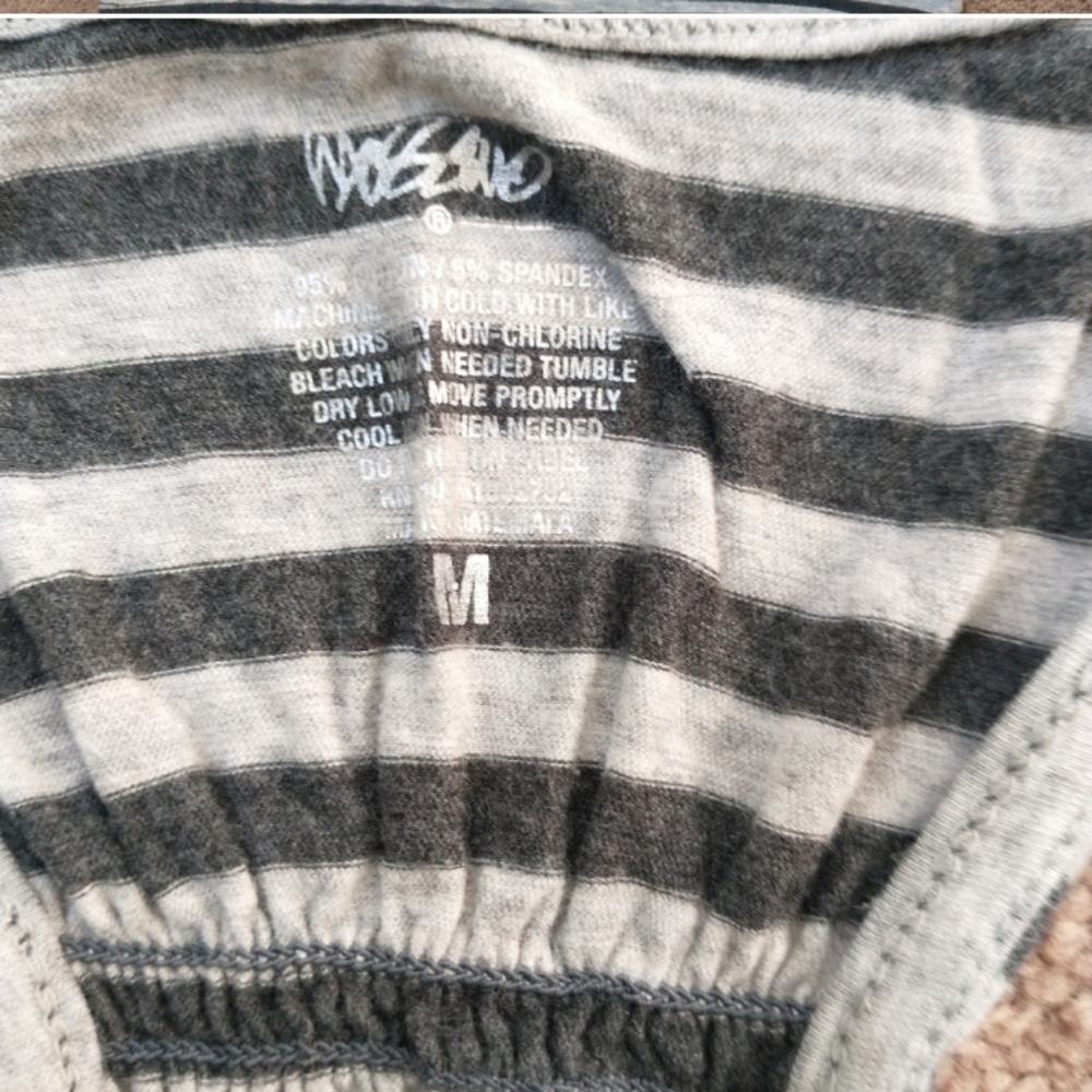 Tank Top Bundle - Picture 2 of 4